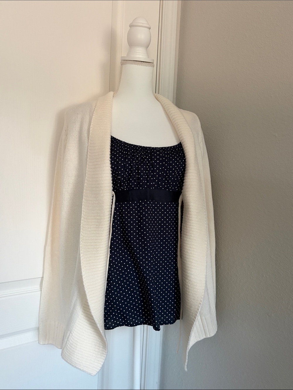 NWT Hollister Cream Open-Front Shawl Collar Tie Sweater